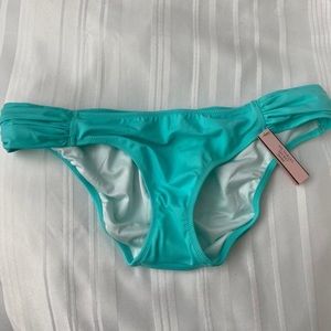 Victoria’s secret bikini bottoms; new with tags